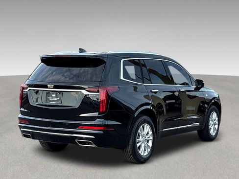 Certified 2024 Cadillac XT6 Luxury image 31