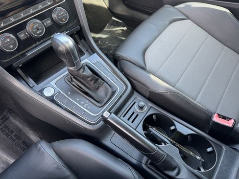 Used 2015 Volkswagen Golf TDI SEL w/ Lighting Package (SEL) image 23