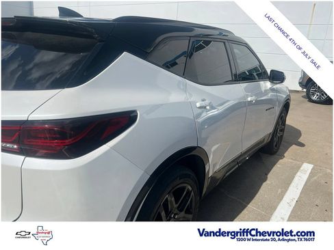 Used 2023 Chevrolet Blazer RS w/ Enhanced Convenience Package FWD image 10