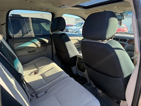 Used 2007 Chevrolet Suburban LT image 6