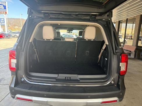 Certified 2023 Ford Expedition XLT image 21