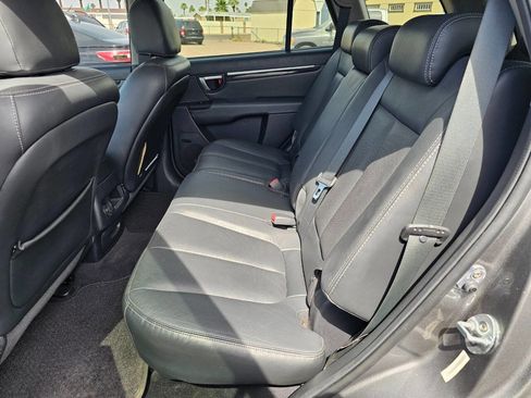 Used 2009 Hyundai Santa Fe Limited w/ Touring Pkg 15 W/Navigation image 4