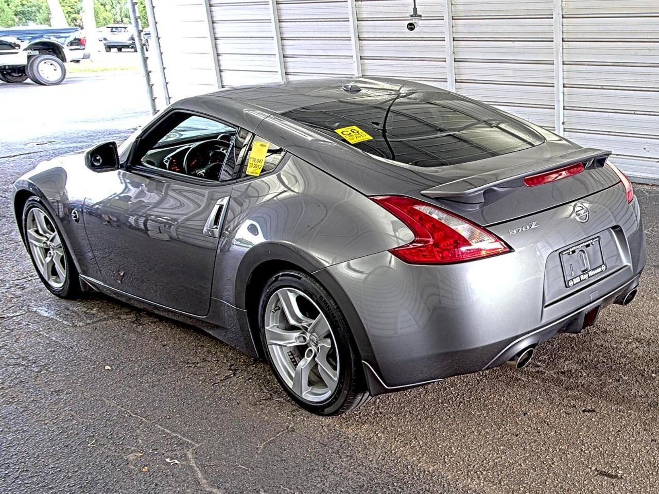 Used 2012 Nissan 370Z Touring RWD image 5