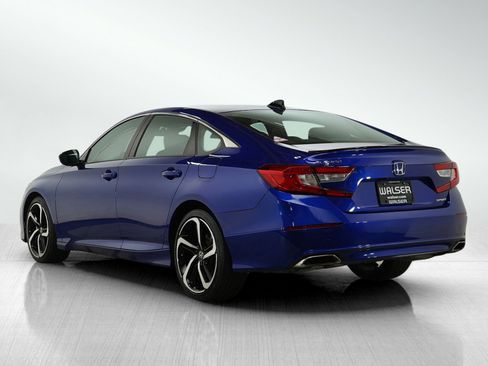 Used 2022 Honda Accord Sport image 4