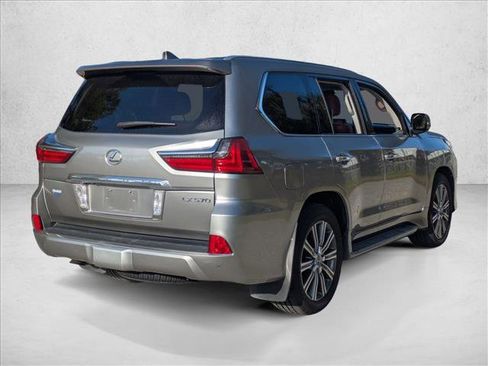 Used 2017 Lexus LX 570 4WD image 3