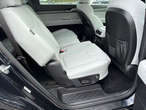 Used 2024 Hyundai Palisade SEL FWD image 15