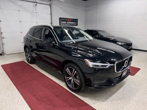 Used 2019 Volvo XC60 T5 Momentum w/ Multimedia Package AWD/4WD image 9