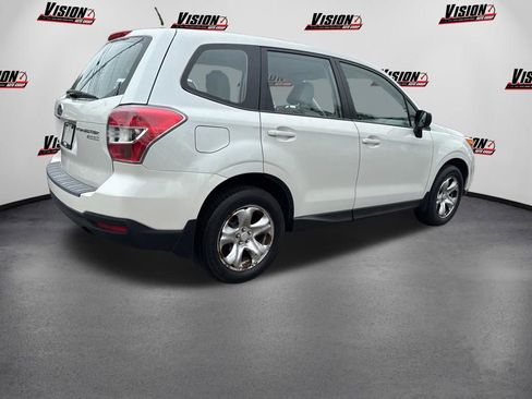 Used 2015 Subaru Forester 2.5i AWD/4WD image 5