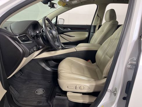 Used 2018 Buick Enclave Premium image 25