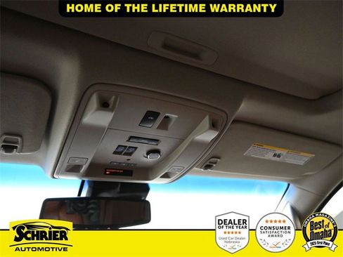 Used 2015 Cadillac Escalade Premium image 18