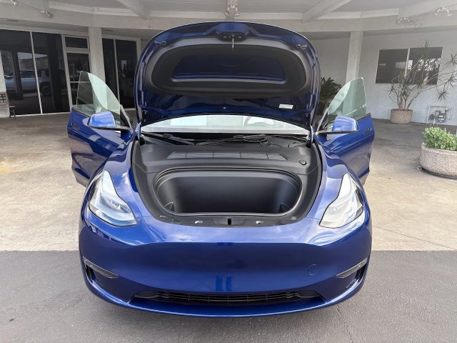 Used 2024 Tesla Model Y Long Range AWD/4WD image 19
