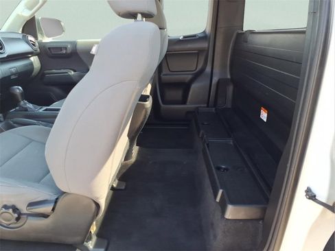 Used 2020 Toyota Tacoma SR image 16