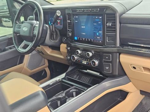 Used 2024 Ford F450 Lariat w/ Lariat Ultimate Package AWD/4WD image 18