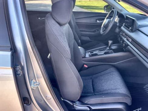 Used 2024 Honda Accord EX image 12