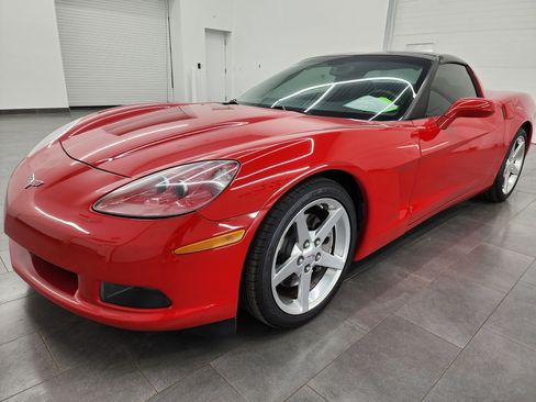 Used 2007 Chevrolet Corvette Coupe w/ Preferred Equipment Group image 7
