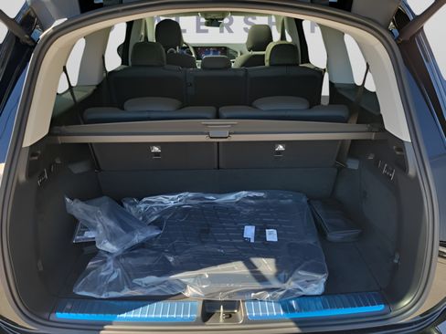 Certified 2026 Mercedes-Benz GLS 450 4MATIC image 6