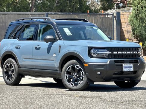 New 2026 Ford Bronco Sport Outer Banks w/ Outer Banks Tech Package+ AWD/4WD image 2