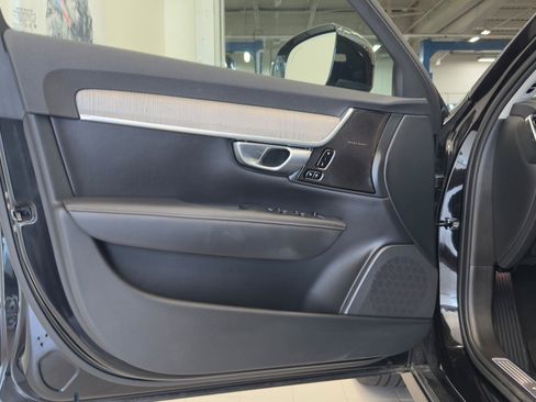 Used 2024 Volvo V90 B6 Cross Country Plus image 24