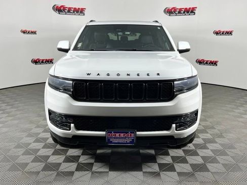 Used 2022 Jeep Wagoneer Series I AWD/4WD image 4