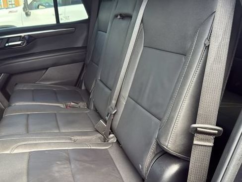 Used 2025 Chevrolet Tahoe Z71 AWD/4WD image 28