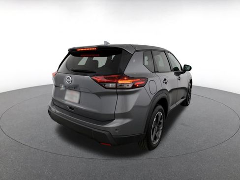 Used 2025 Nissan Rogue SV FWD image 10