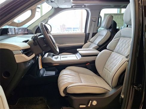 New 2026 Lincoln Navigator L Black Label image 7