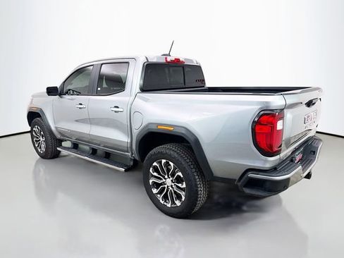 Used 2024 GMC Canyon Denali image 6