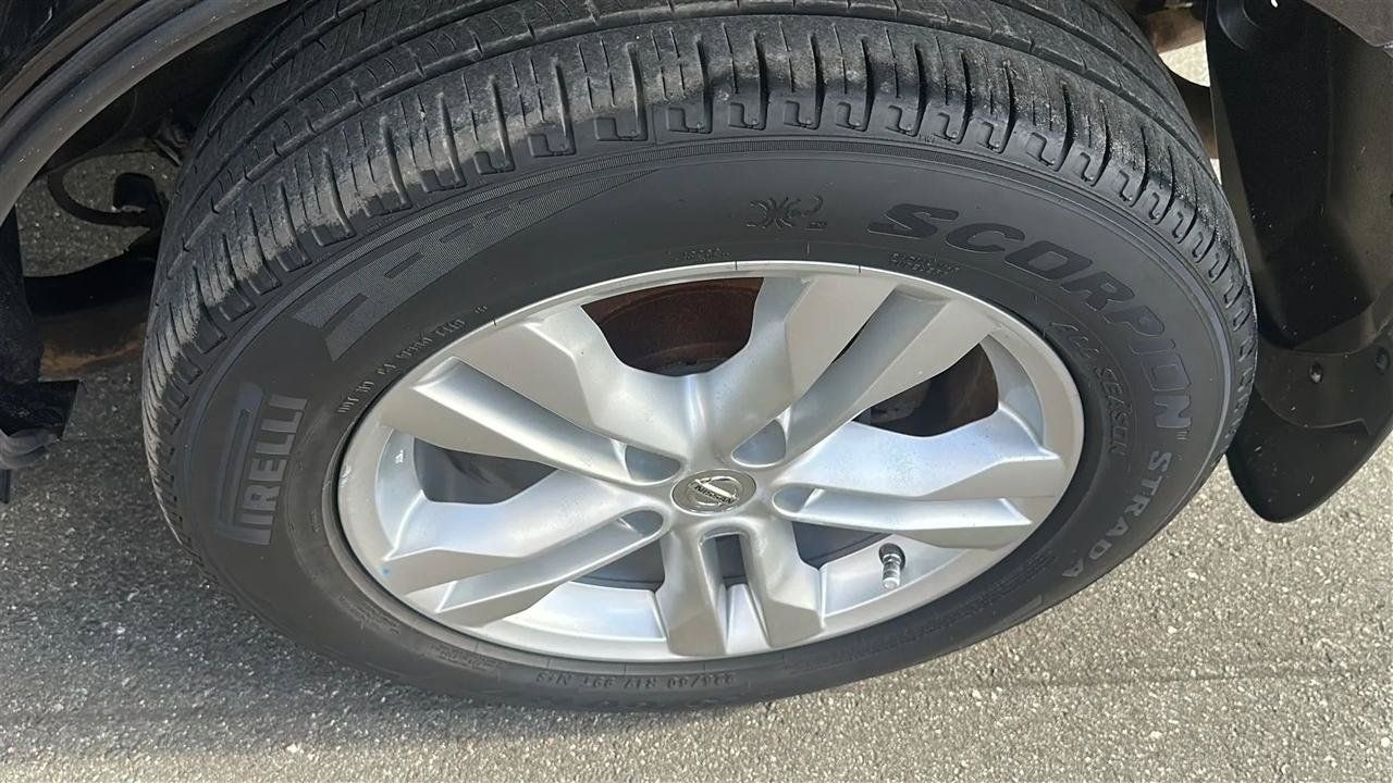 Used 2012 Nissan Rogue SV w/ Premium Pkg AWD/4WD image 15