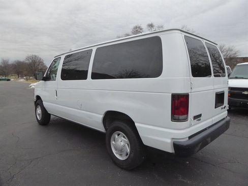 Used 2012 Ford E-350 and Econoline 350 XL w/ Interior Upgrade Pkg image 5
