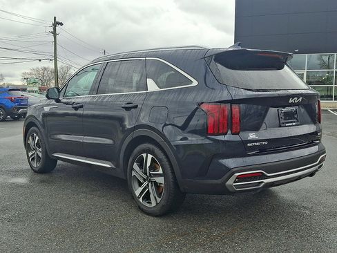 Used 2023 Kia Sorento SX Prestige image 4