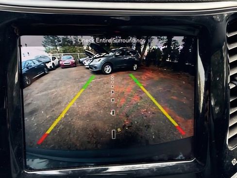 Used 2019 Jeep Cherokee Limited image 20