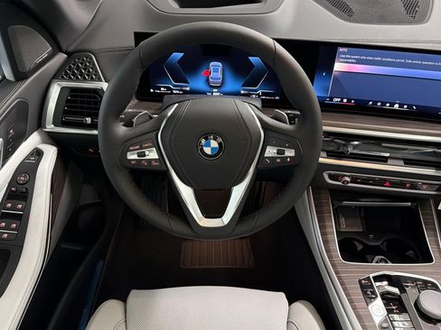 Used 2026 BMW X5 sDrive40i w/ Premium Package image 26