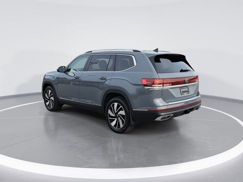 New 2026 Volkswagen Atlas SEL image 5
