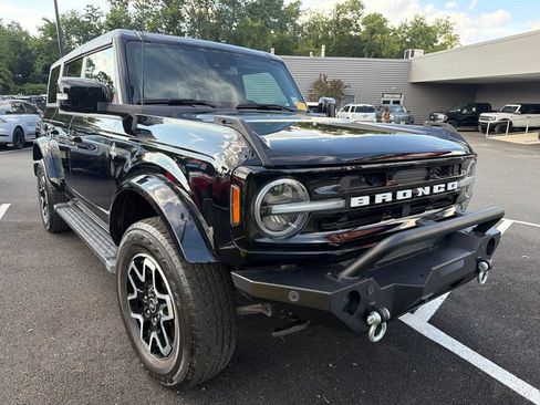 Used 2022 Ford Bronco Outer Banks AWD/4WD image 1