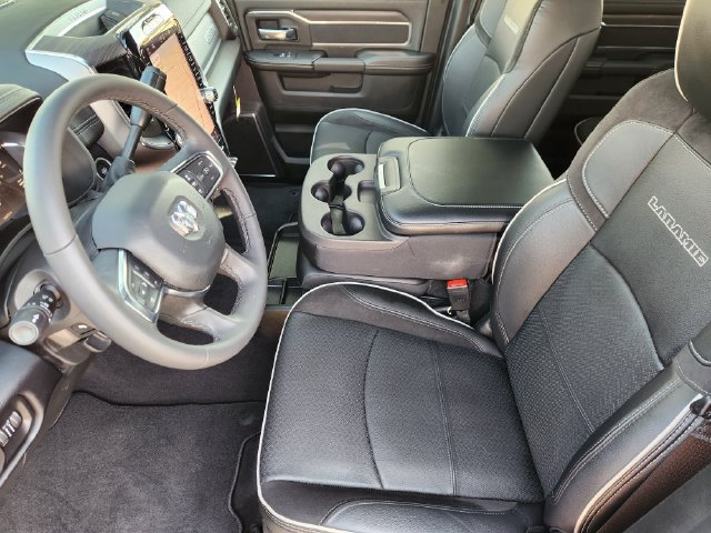 Used 2026 RAM 2500 Laramie AWD/4WD image 15