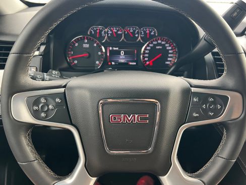 Used 2015 GMC Yukon SLE w/ Convenience Package AWD/4WD image 19