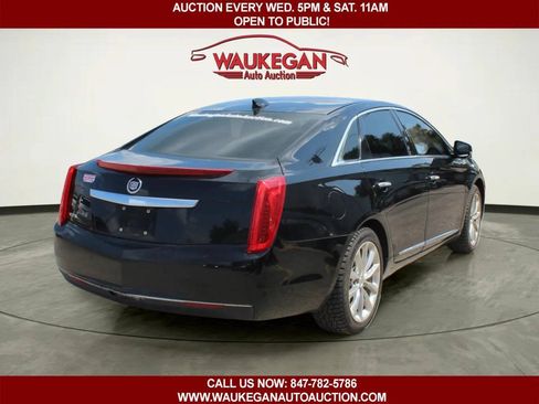 Used 2015 Cadillac XTS w/ Rear Seat Comfort Package FWD image 3
