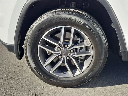 Used 2022 Jeep Grand Cherokee Limited image 14