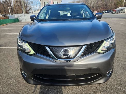 Used 2018 Nissan Rogue Sport SL w/ SL Premium Package image 2