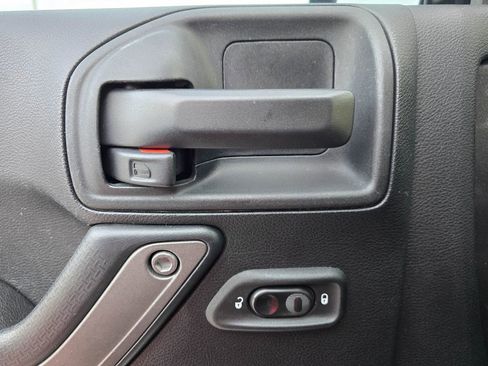 Used 2017 Jeep Wrangler Unlimited Sport w/ Quick Order Package 24S image 10