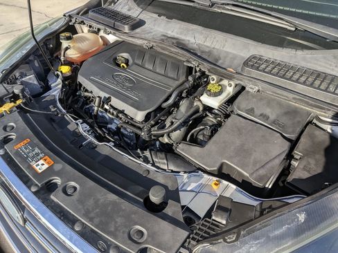 Used 2017 Ford Escape Titanium image 17