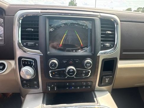 Used 2016 RAM 1500 Laramie w/ Convenience Group AWD/4WD image 34