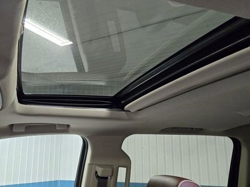 Used 2017 Chevrolet Silverado 1500 High Country image 15