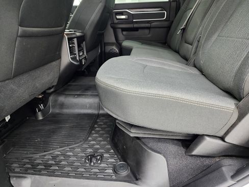 Used 2022 RAM 3500 Big Horn w/ Level C Equiment Group image 9