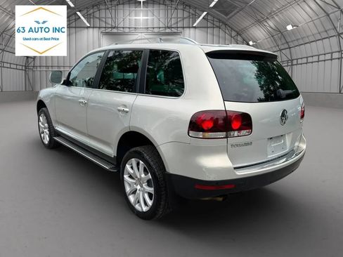 Used 2010 Volkswagen Touareg VR6 AWD/4WD image 3