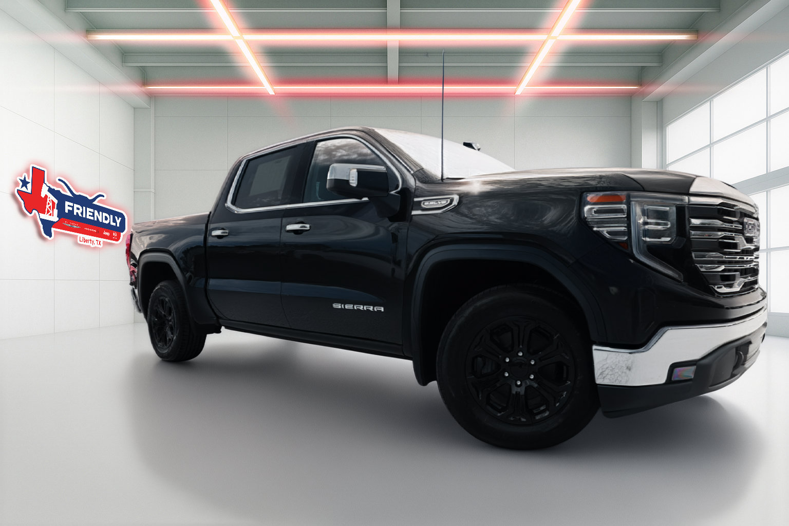 Used 2025 GMC Sierra 1500 SLT RWD image 1