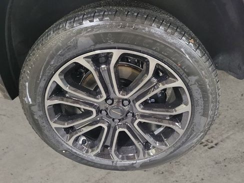 New 2026 Land Rover Defender 110 image 10