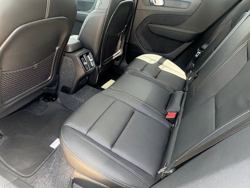 New 2026 Volvo XC40 B4 Core w/ Protection Package Premier image 20