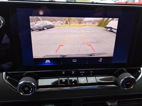 Used 2023 Chevrolet Colorado Trail Boss w/ Advanced Trailering Package image 21