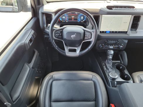 Used 2025 Ford Bronco Outer Banks w/ Sasquatch Package AWD/4WD image 21